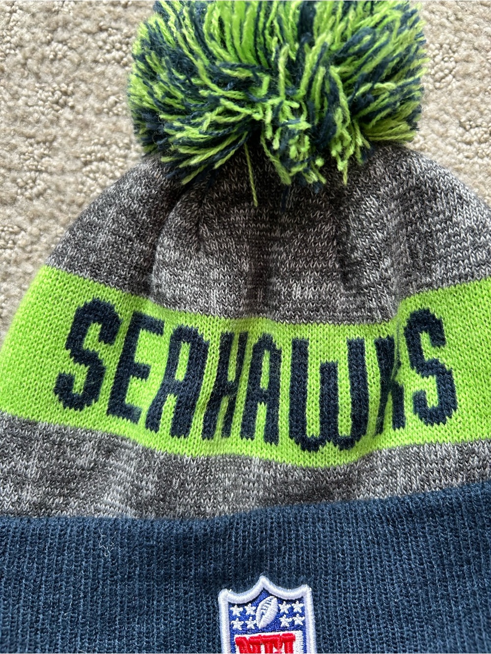 New Era SEATTLE SEAHAWKS Blue/Gray NFL FOOTBALL BEANIE Winter Cap Team Fan Hat - Picture 3 of 9